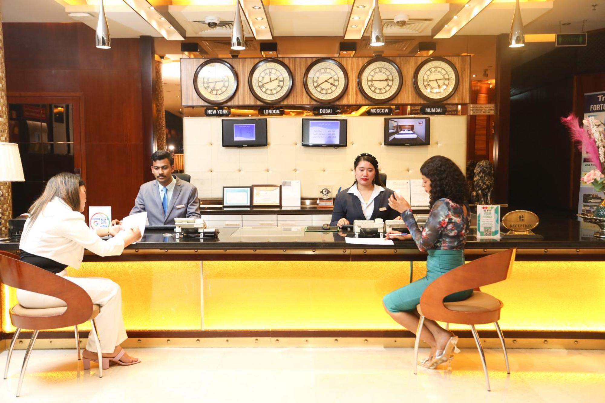Fortune Grand Hotel Dubai Buitenkant foto