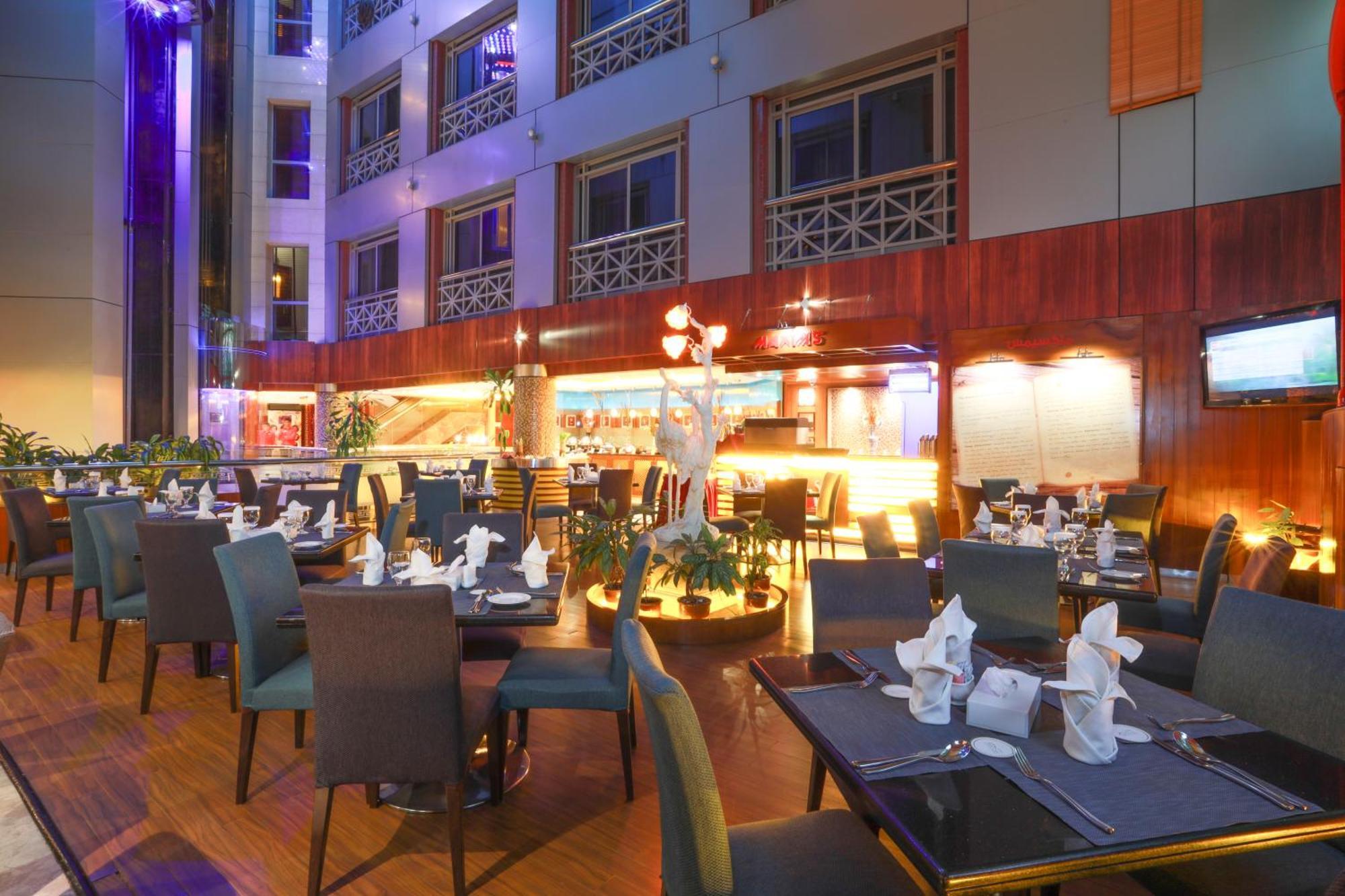 Fortune Grand Hotel Dubai Buitenkant foto